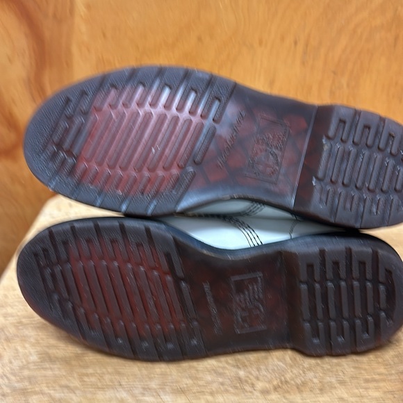 Dr Martens men’s size 8 ladies size 9 worn but in great condition - Picture 13 of 16